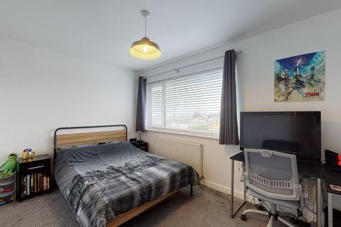 31 Grasmere Gardens, Folkestone, CT19 5JN