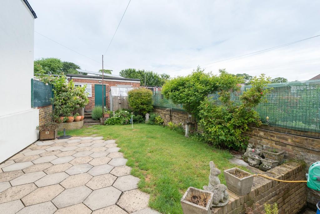 Dane Crescent, Ramsgate 3 bed terraced house £280,000