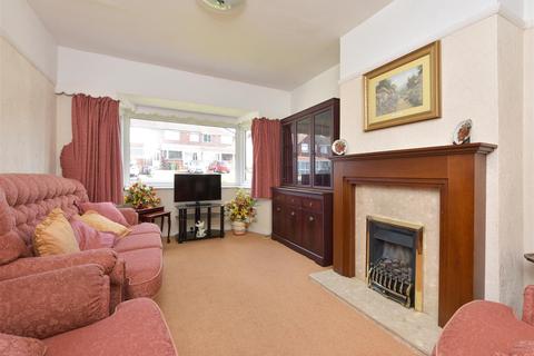 41 Chantrey Crescent, Birmingham, B43 7PA
