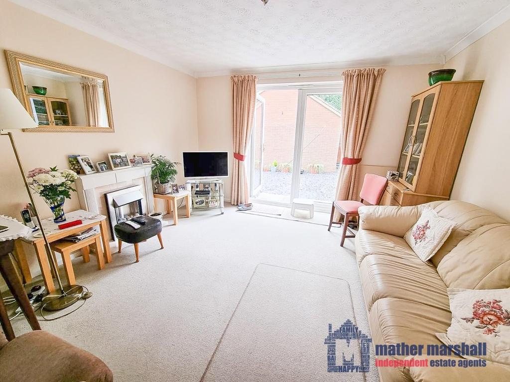 Wheatlands, Stevenage 2 bed semidetached house £310,000