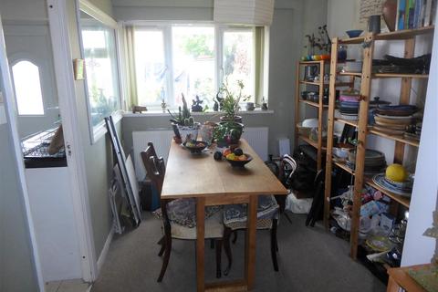 18 Sark Close, Hounslow, TW5 0PZ