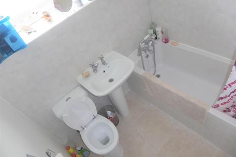 18 Sark Close, Hounslow, TW5 0PZ