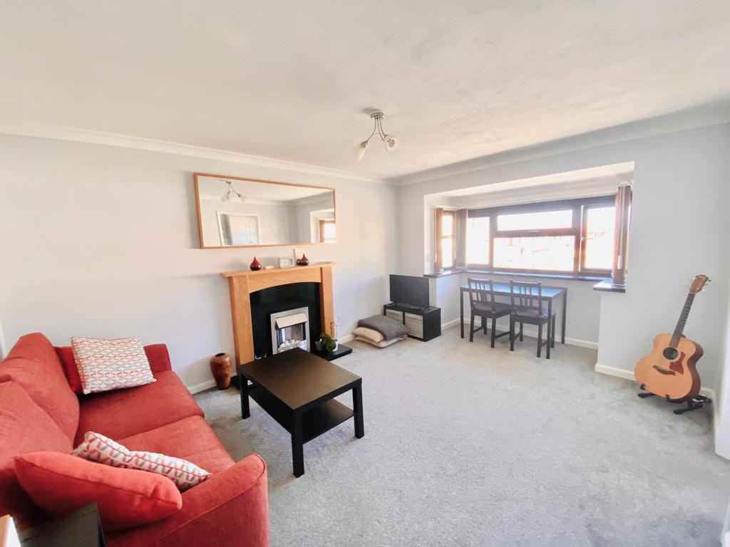 Pickering Court, Hornsea 2 bed apartment £115,000