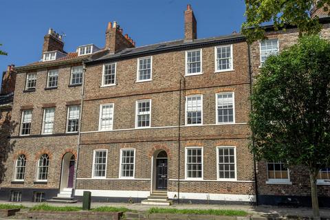 2 bedroom flat to rent, Flat 1, 36 Clifton, York, YO30 6AW