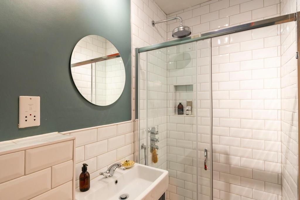 ECALPNAIDIREM31 FB - Bathroom C.jpg
