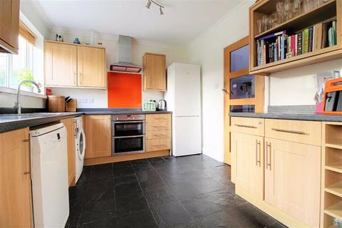 26 Marshland Square, Emmer Green, Reading, RG4 8RP