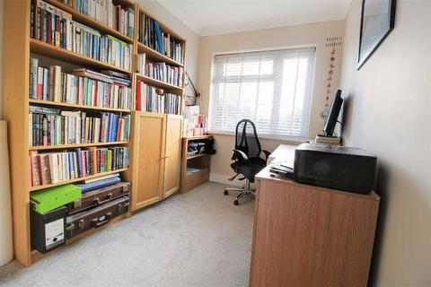 26 Marshland Square, Emmer Green, Reading, RG4 8RP
