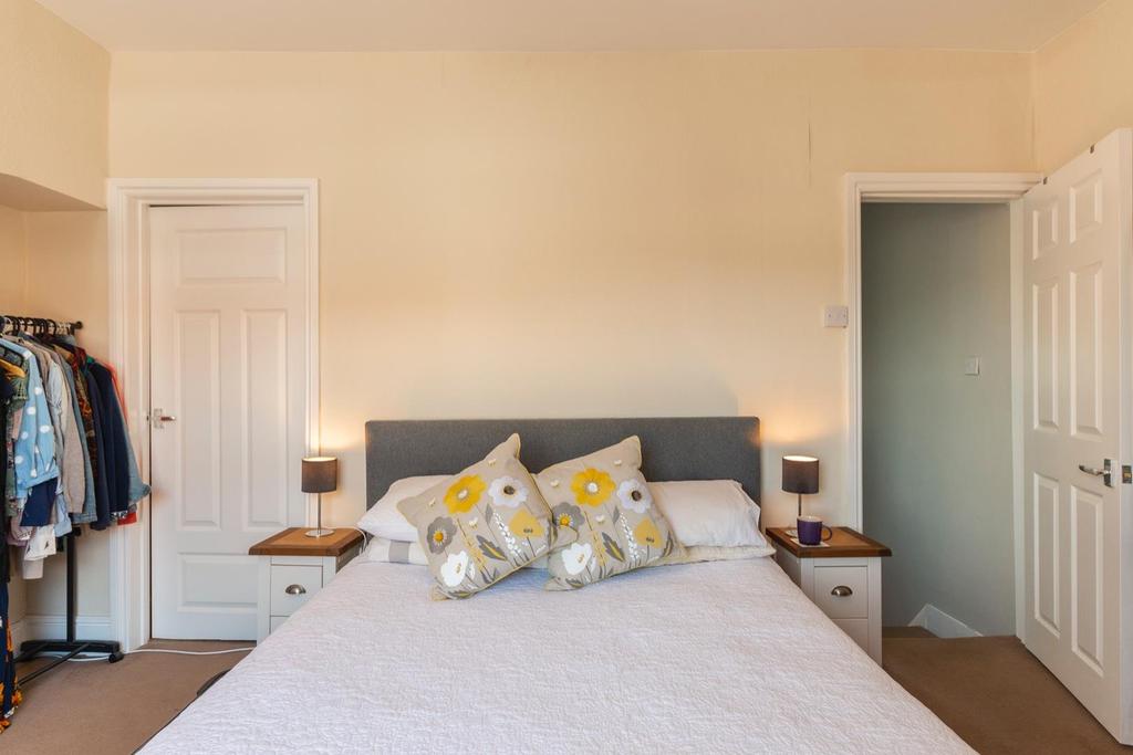 DAOREGDIRHGIH93 - Bedroom F.jpg