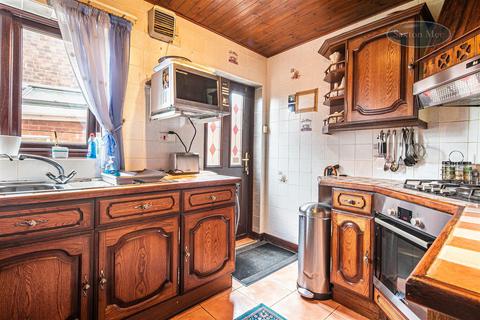 47 Chase Road, Loxley, Sheffield, S6 6RA