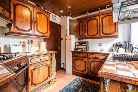 47 Chase Road, Loxley, Sheffield, S6 6RA