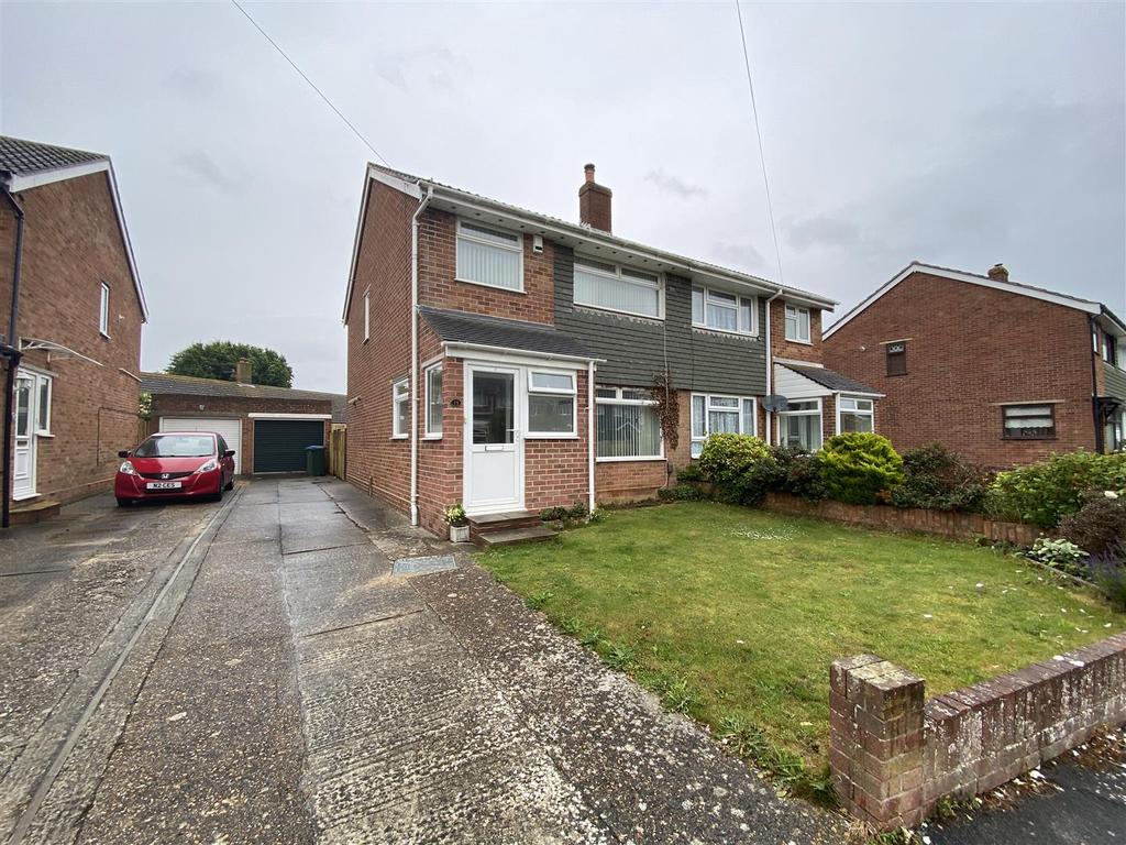 Castle View Road Fareham 3 Bed House 300 000 castle-view-road-fareham-3-bed-house-300-000