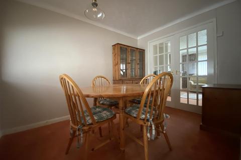 15 Castle View Road, Portchester, Fareham, PO16 9LA