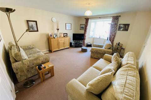 38 Abbots Mews, Selby, YO8 8RS