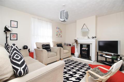 1 Rendlesham Road, Ipswich, IP1 2LY