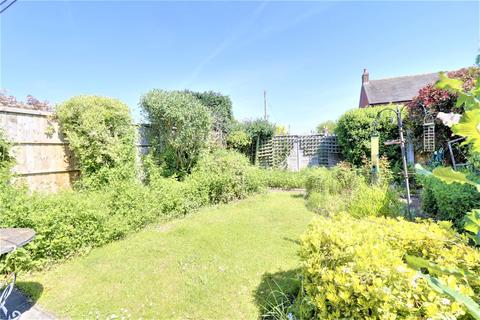 7 Deepmore Close, Alrewas, Burton-on-trent, DE13 7AY