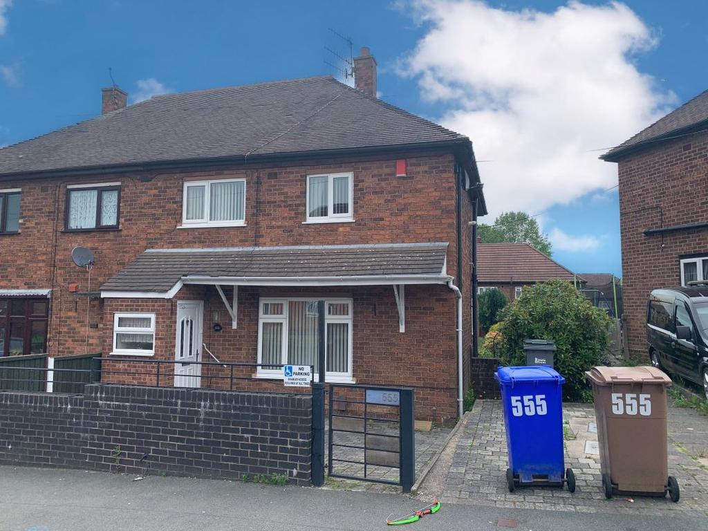 Beverley Drive, StokeonTrent, ST2 0QB 3 bed semidetached house £49,000