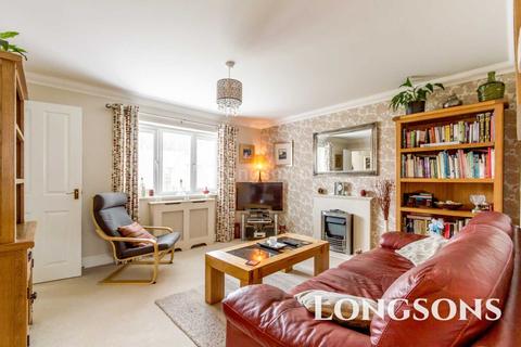 36 Oaks Drive, Necton, Swaffham, PE37 8LY