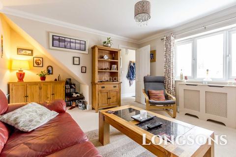 36 Oaks Drive, Necton, Swaffham, PE37 8LY