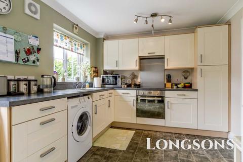 36 Oaks Drive, Necton, Swaffham, PE37 8LY