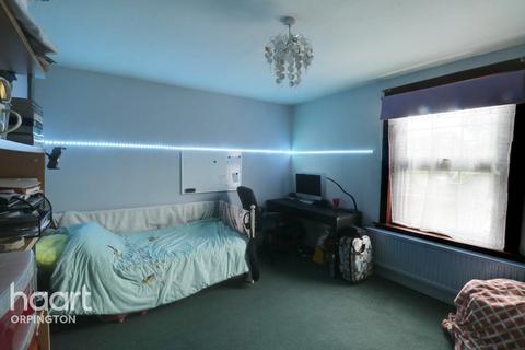 15 Hearns Road, Orpington, BR5 3NF