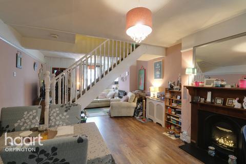 15 Hearns Road, Orpington, BR5 3NF