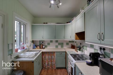 15 Hearns Road, Orpington, BR5 3NF