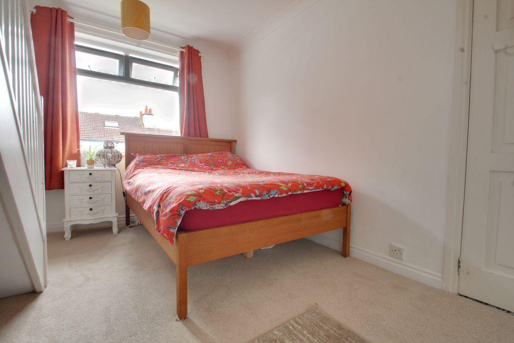 Bedroom 2 (Double)