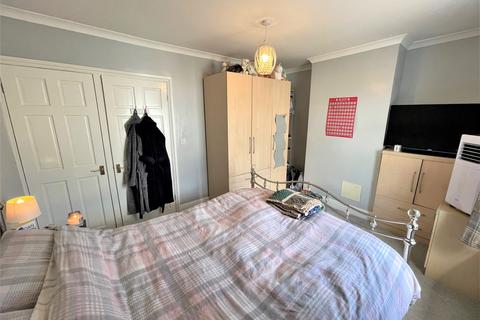 23 Whitfeld Road, Ashford, TN23 7TS