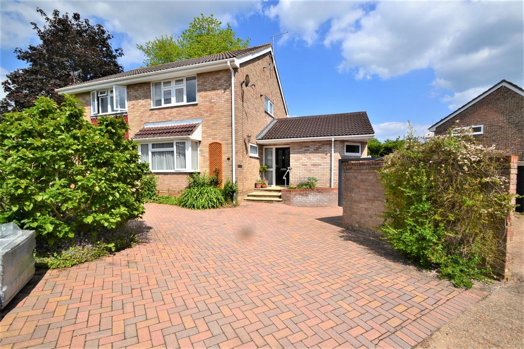 Boyatt Wood 4 bed semidetached house £390,000