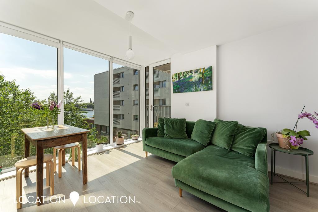 Aqua Apartments 02.jpg