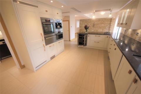 2 Great Lawn, Ongar, CM5 0AA