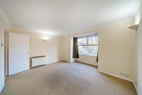 2 bedroom apartment to rent, Melrose Court,  High Wycombe,  HP13