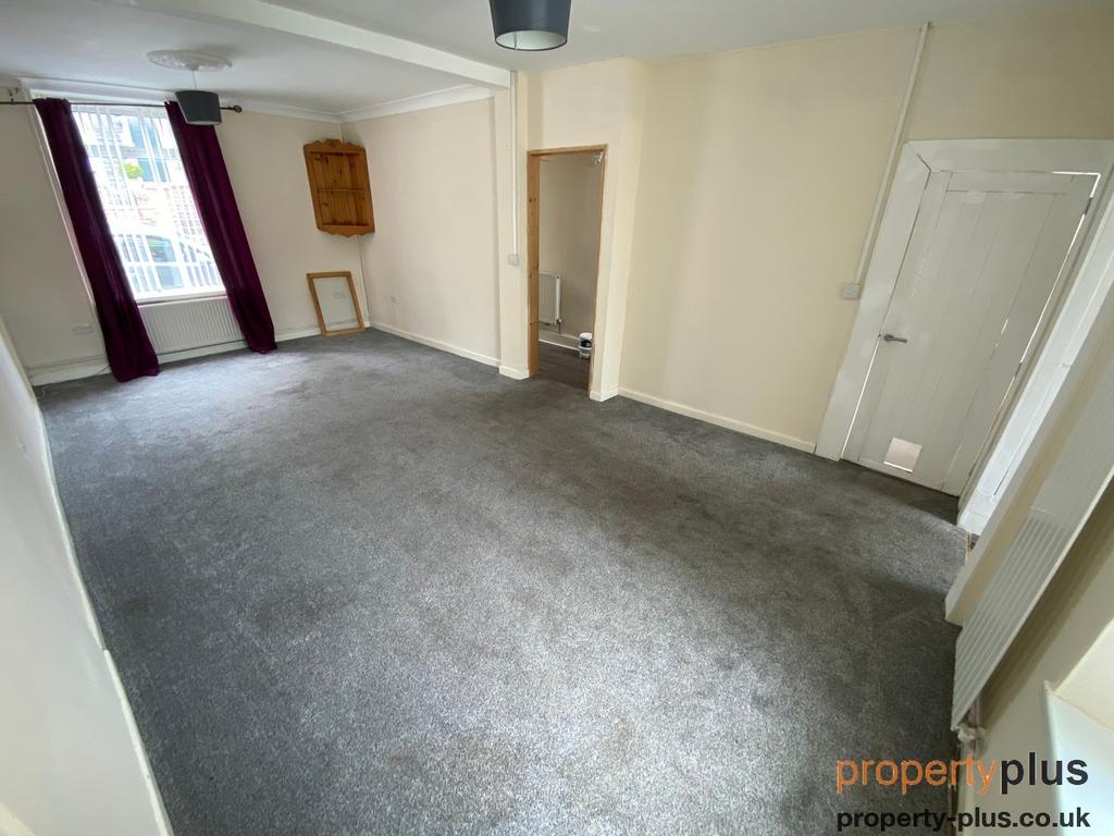 Kenry Street Tonypandy 3 bed terraced house £105,000