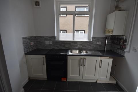 2 bedroom flat to rent, High Street, Cefn Mawr, LL14