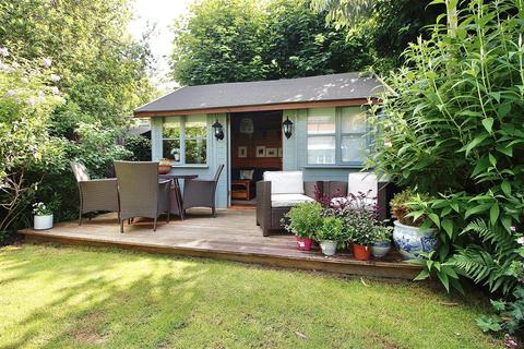 33 Cauldwell Hall Road, Ipswich, IP4 4QD