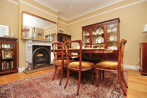 33 Cauldwell Hall Road, Ipswich, IP4 4QD