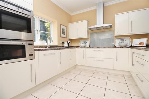 33 Cauldwell Hall Road, Ipswich, IP4 4QD
