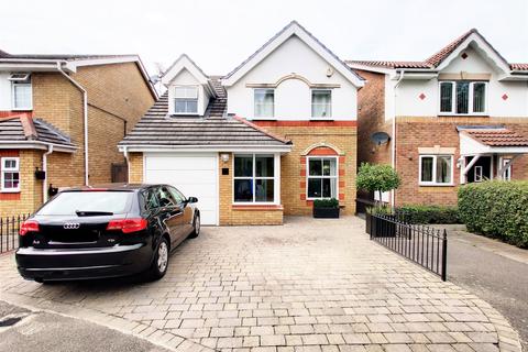 10 Binstead Close, Hayes, UB4 9YE