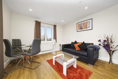 1 bedroom apartment to rent - Heathrow Living 01