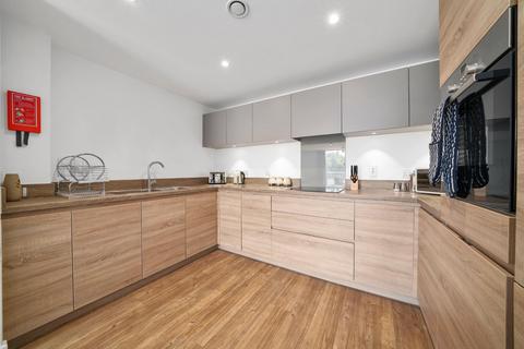 2 bedroom apartment to rent, RG1 Kennet Hse 07