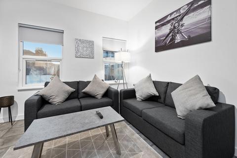 2 bedroom apartment to rent - W13 Drayton 30-3