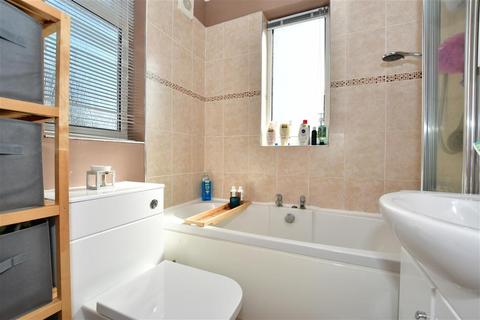 20 Castleton Avenue, Bexleyheath, DA7 6QU