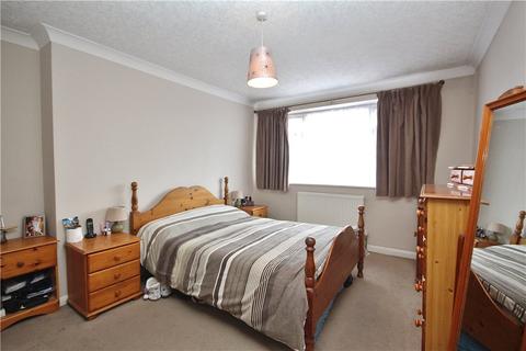 69 Junction Road, Ashford, TW15 1NJ