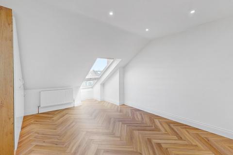 2 bedroom flat to rent, Regina Road, Ealing, W13