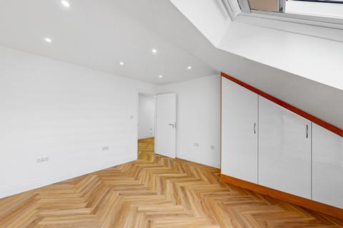 2 bedroom flat to rent, Regina Road, Ealing, W13