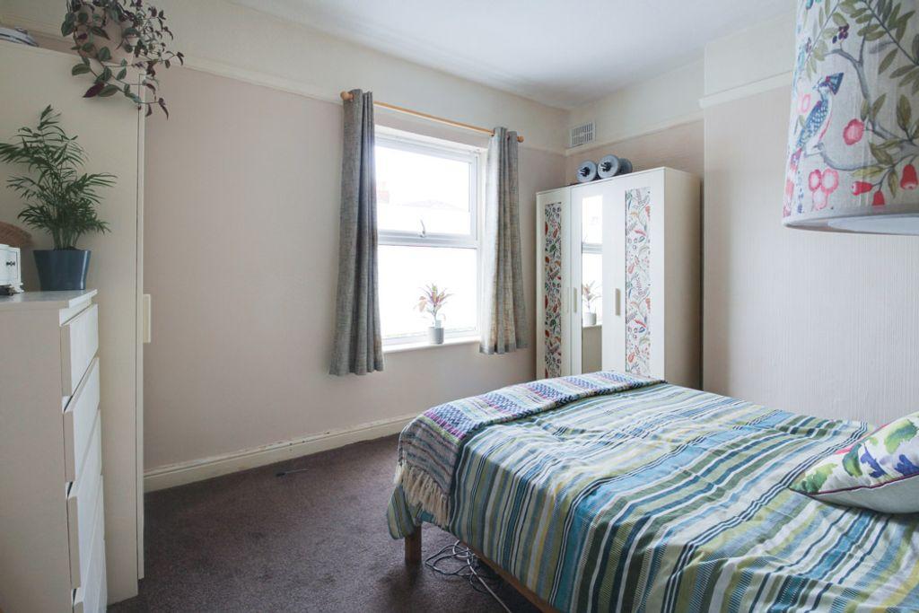 Bedroom 1 (Double)