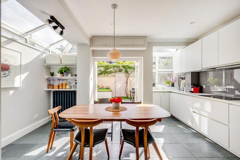 33 First Avenue, London, SW14 8SP