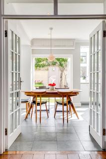 33 First Avenue, London, SW14 8SP