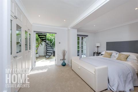 43 Sussex Street, London, SW1V 4RJ