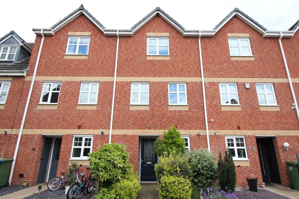 Richardson Way, Rugeley, WS15 2TD 4 bed terraced house £875 pcm (£202 pw)